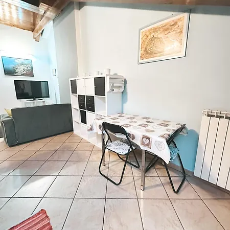 Casa Chiara - 2-bedroom Apartment *